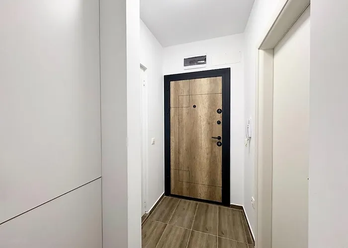 Апартамент Modern Nest - Free Parking