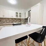 Modern Nest - Free Parking Apartament