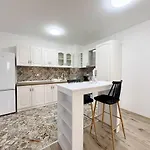 Modern Nest - Free Parking Apartament Varna