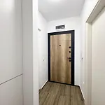 Apartament Modern Nest - Free Parking