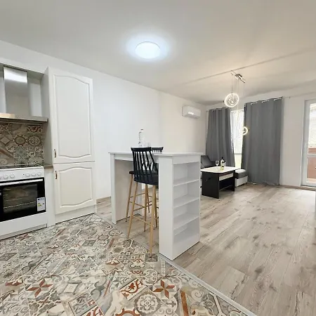 Modern Nest - Free Parking * Varna