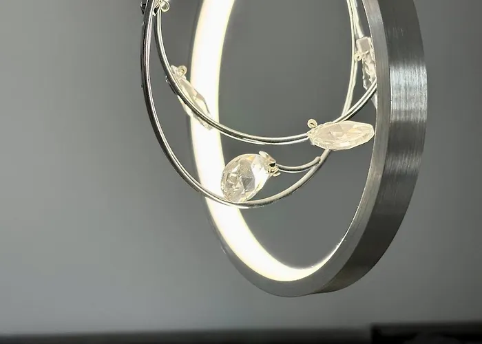 Modern Nest - Free Parking *